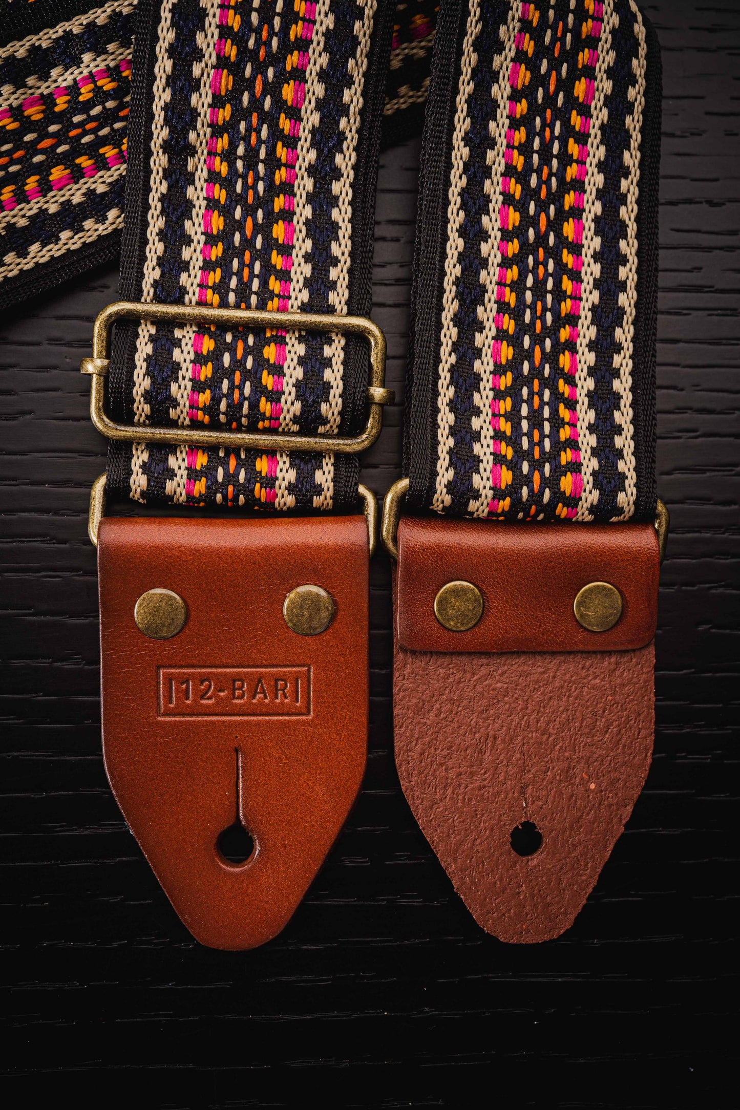 Atlas vintage retro guitar strap