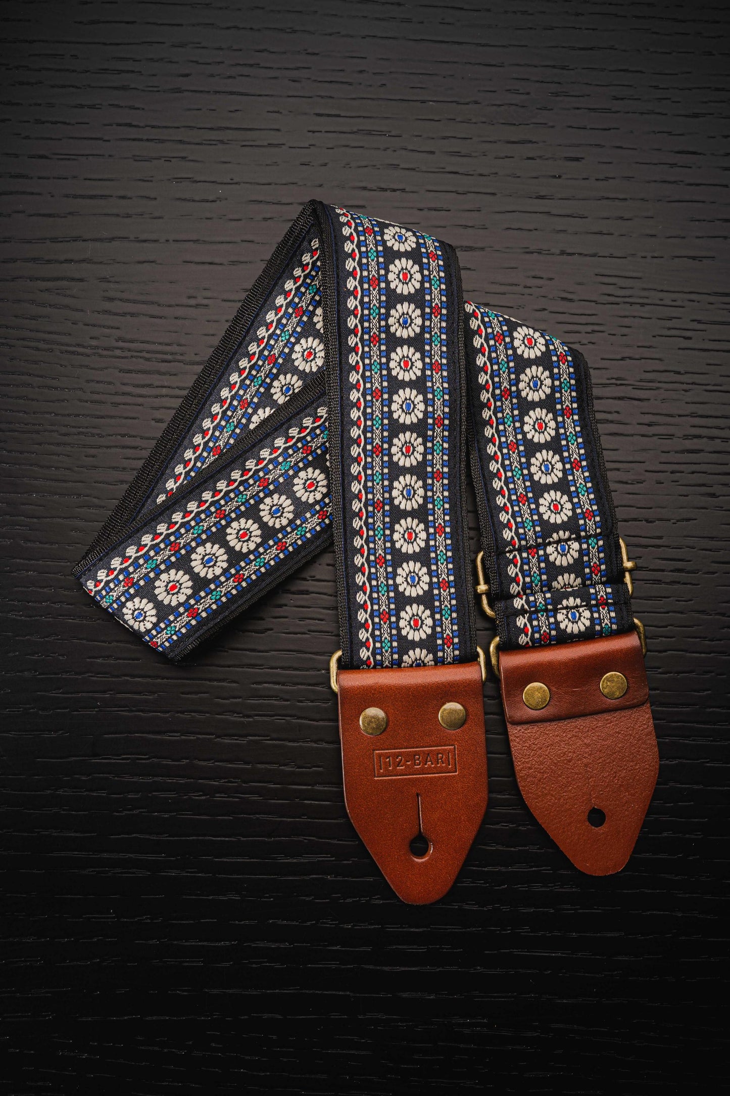 Daisy vintage retro guitar strap