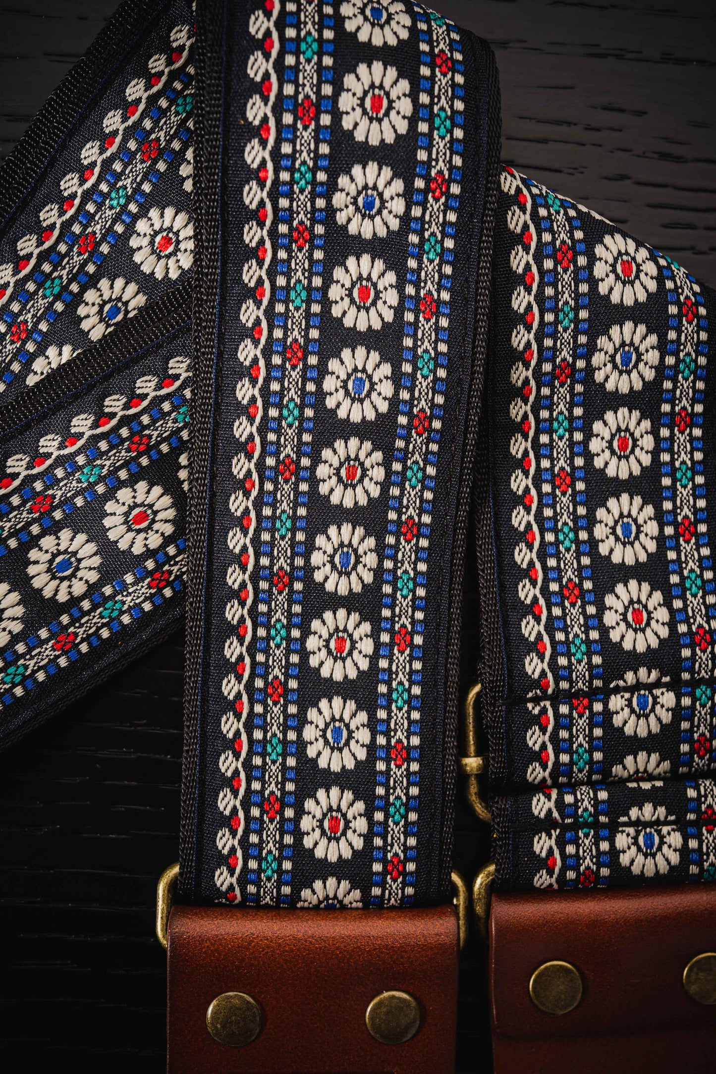 Daisy vintage retro guitar strap