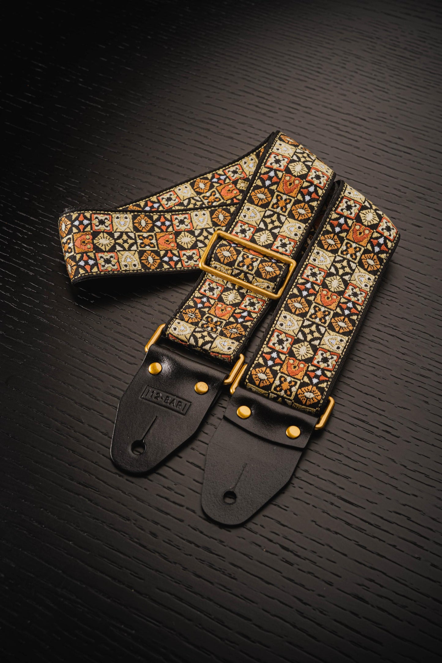 Woodstock Brown vintage retro guitar strap