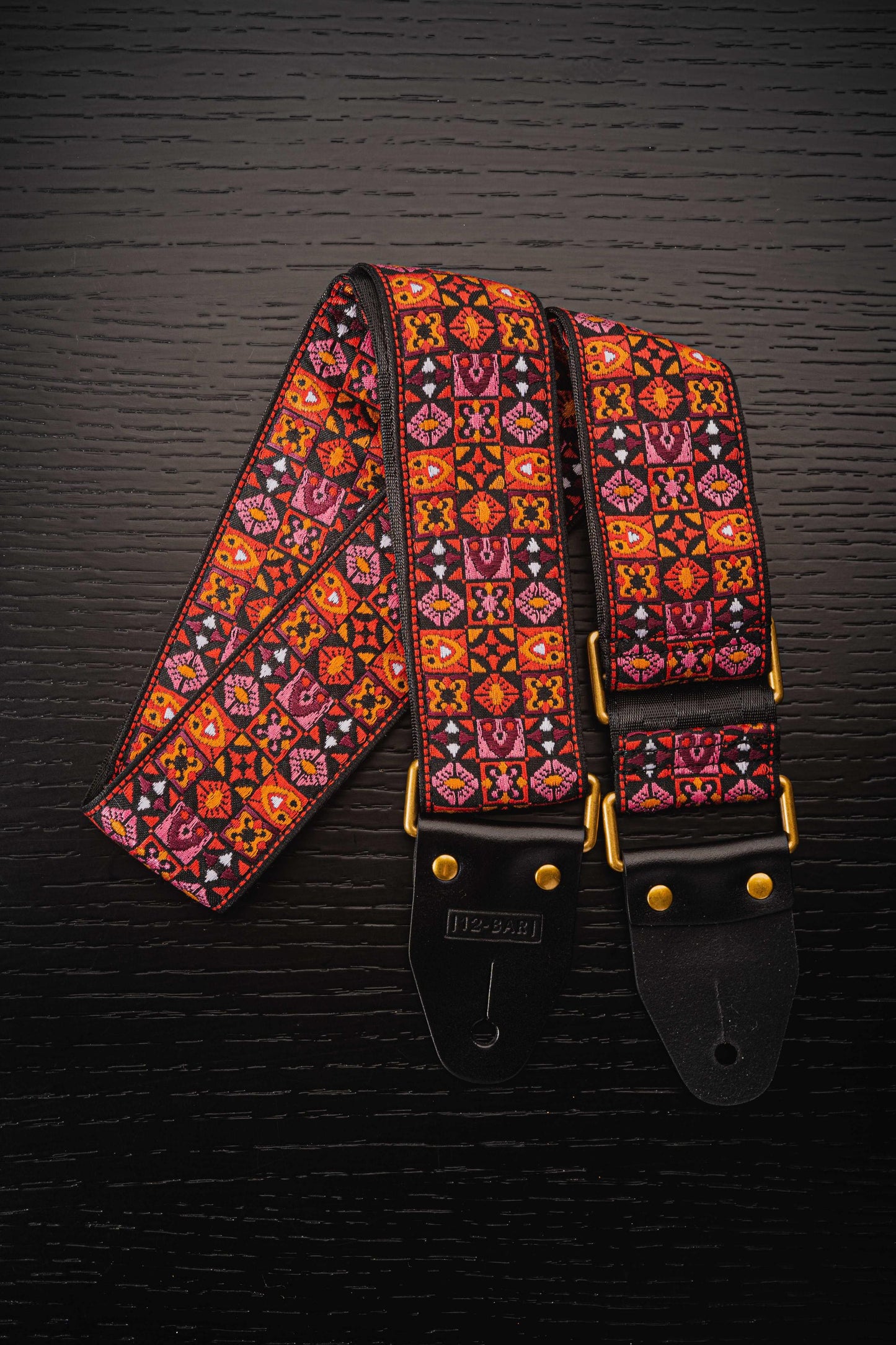 Woodstock Red vintage retro guitar strap
