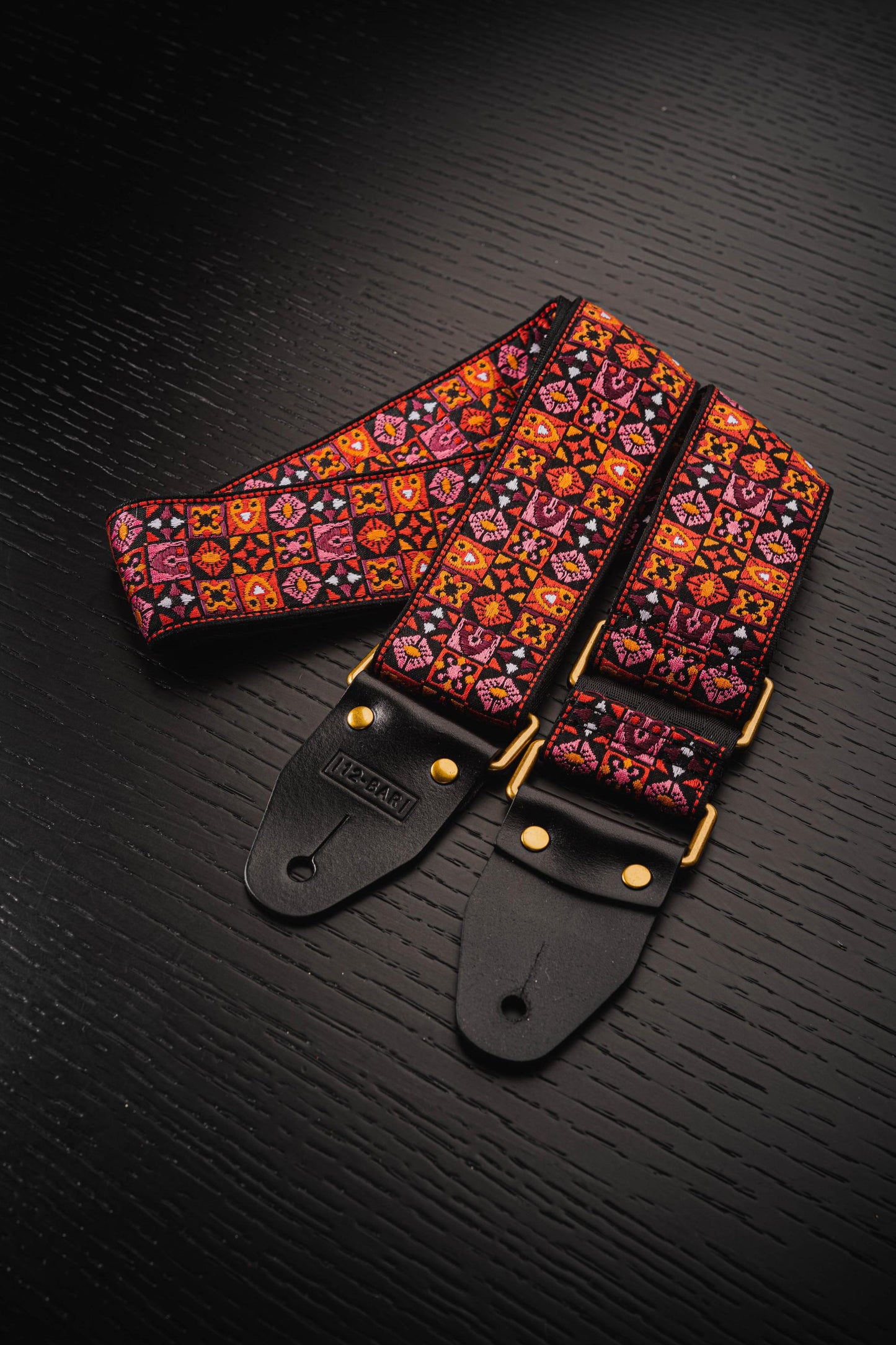 Woodstock Red vintage retro guitar strap
