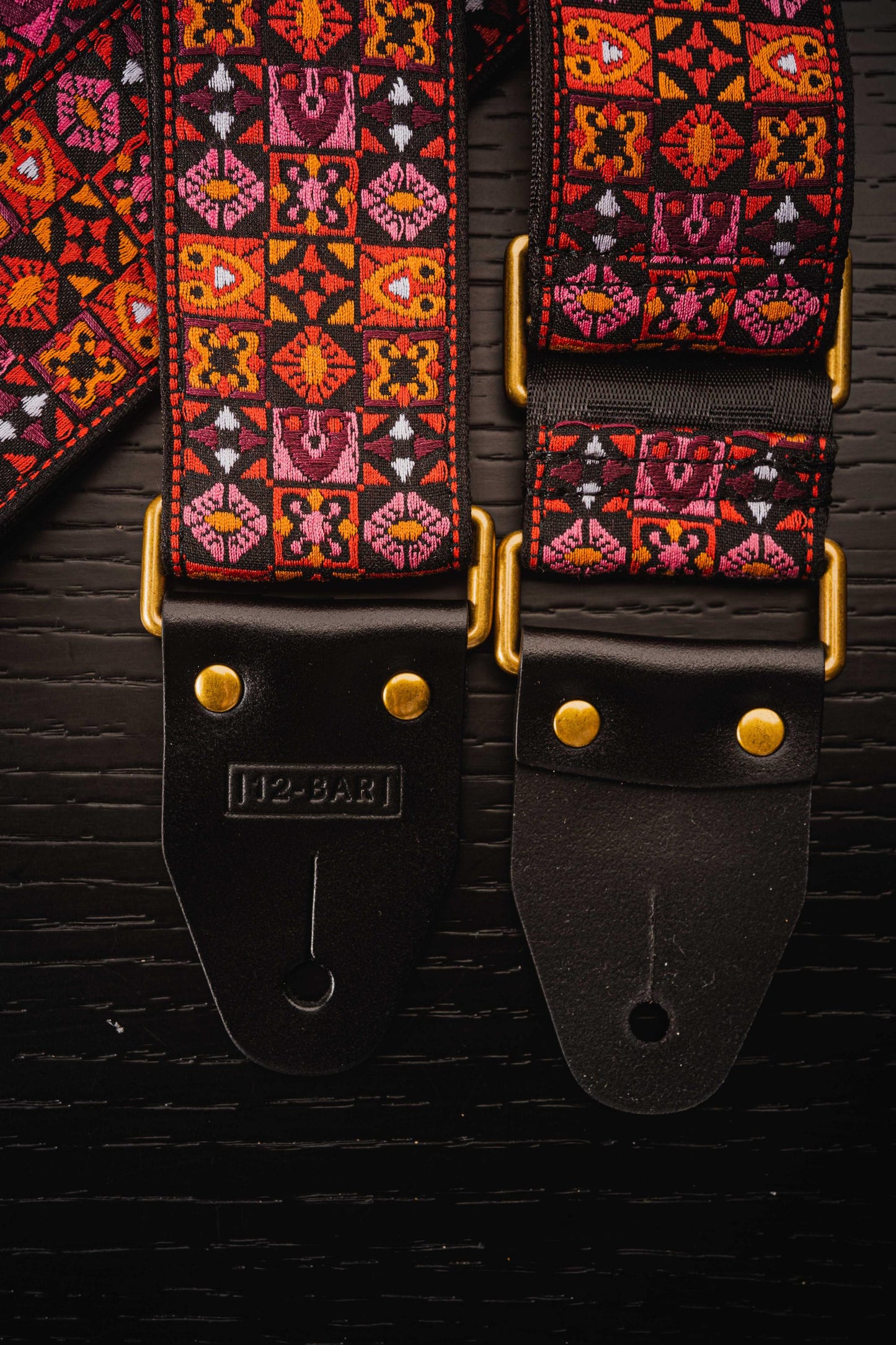 Woodstock Red vintage retro guitar strap
