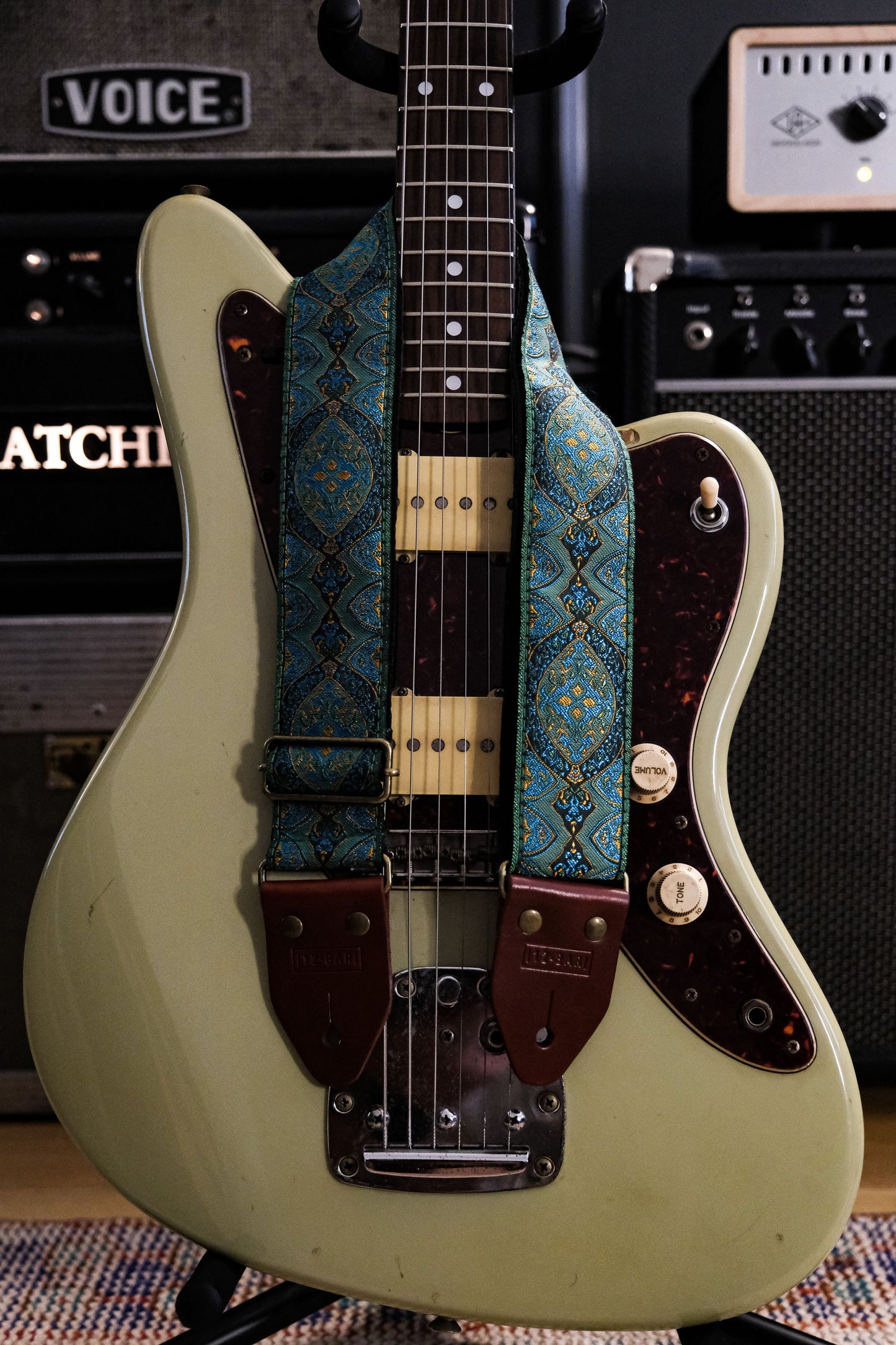 Ballina vintage retro guitar strap