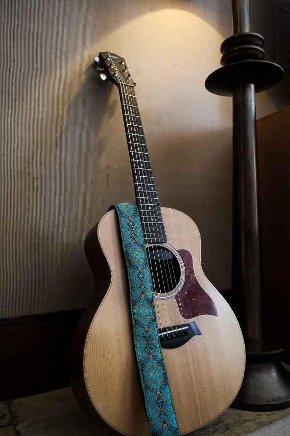 Ballina vintage retro guitar strap