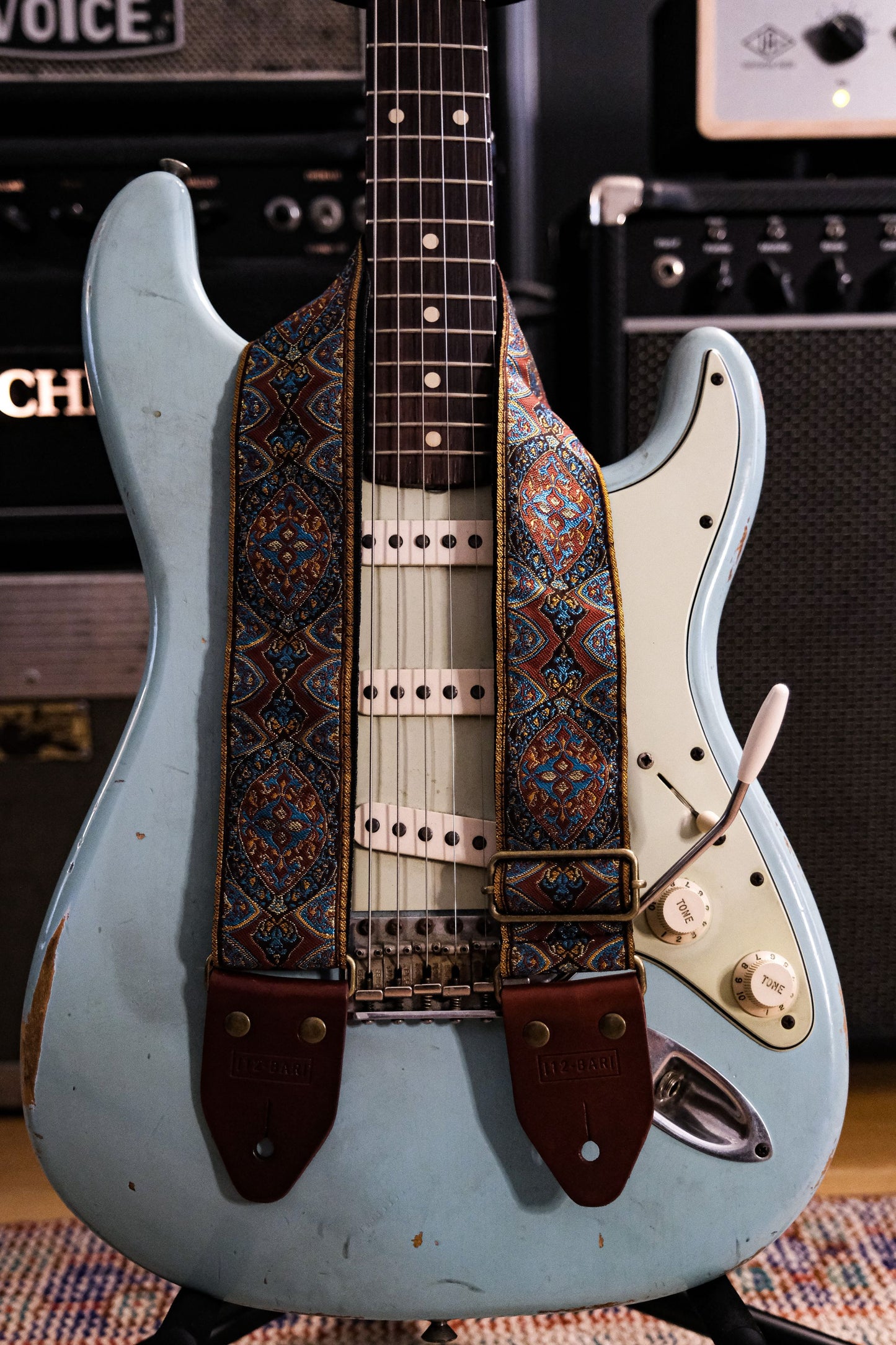 Burleigh vintage retro guitar strap