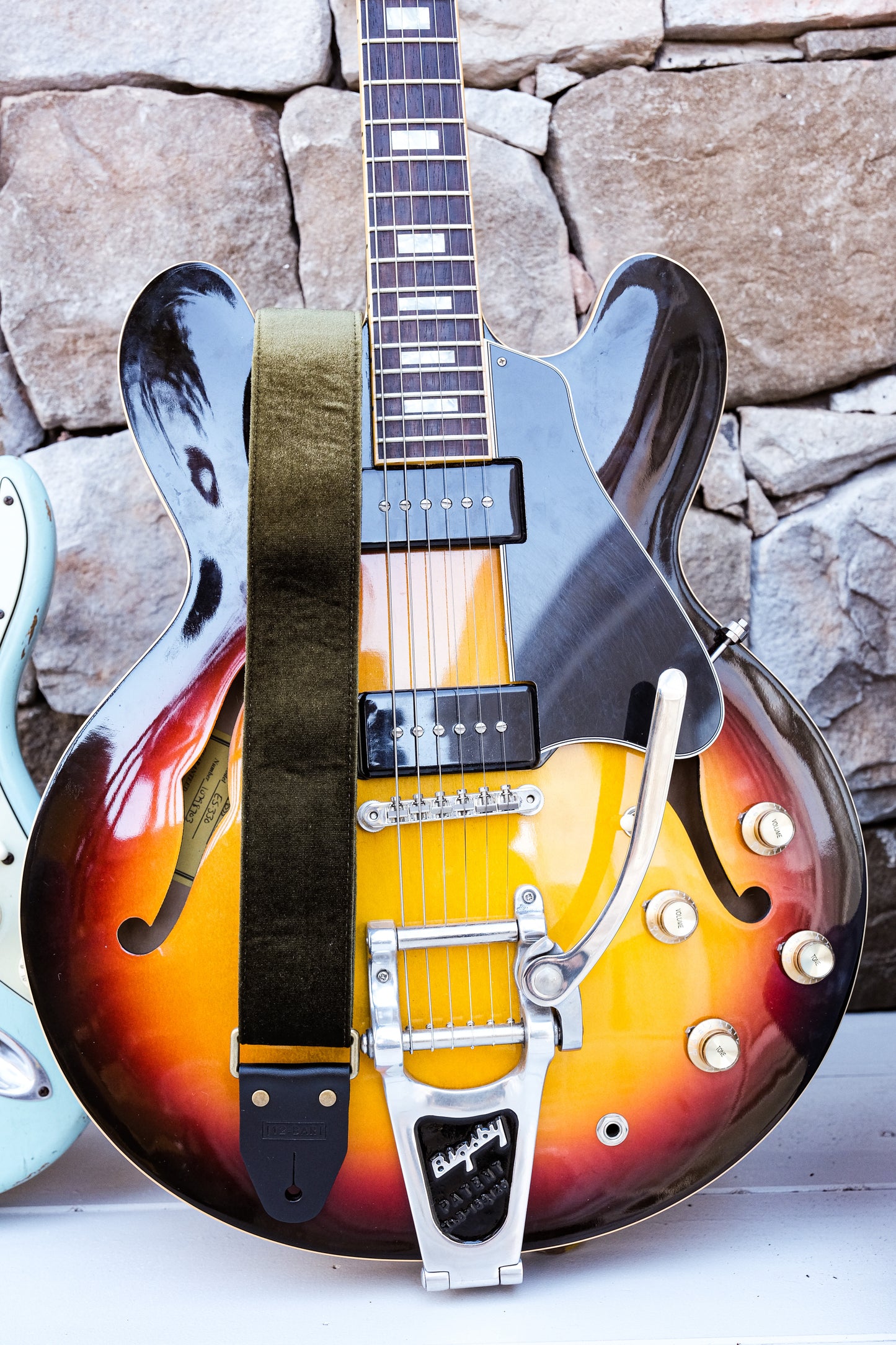 Greenback velvet vintage retro guitar strap