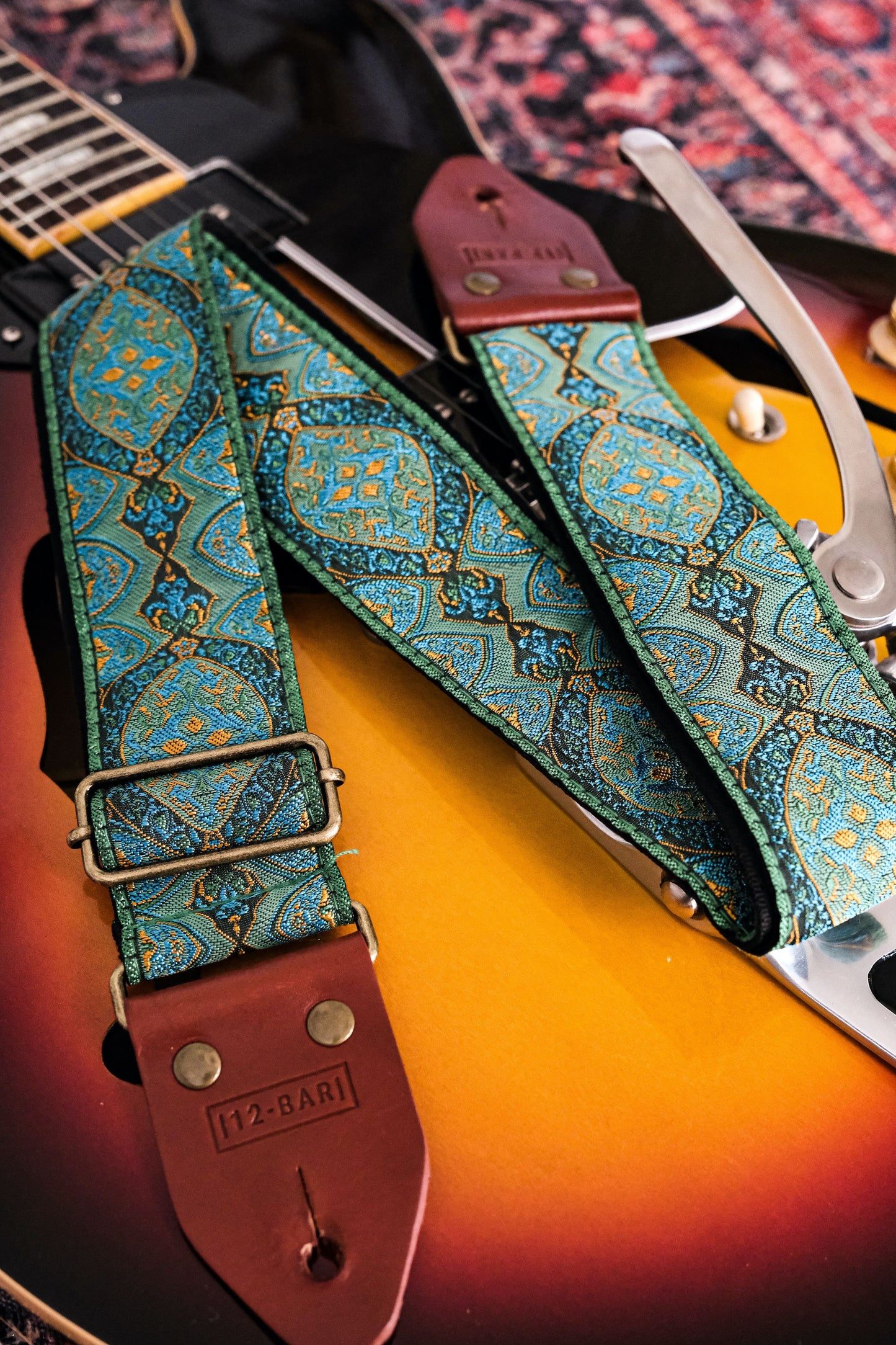 Ballina vintage retro guitar strap