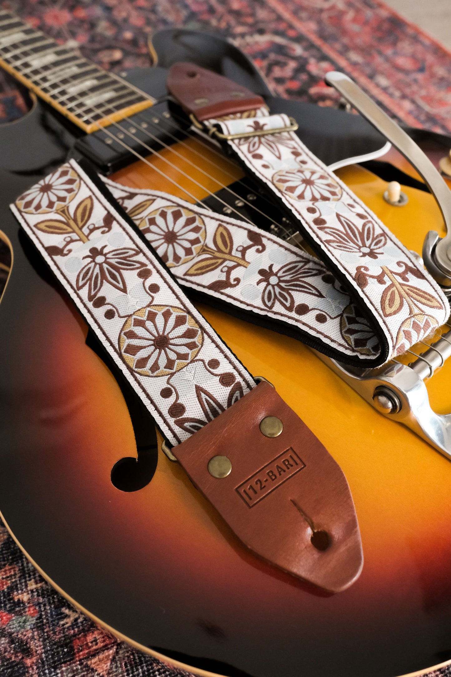 Bondi retro vintage guitar strap